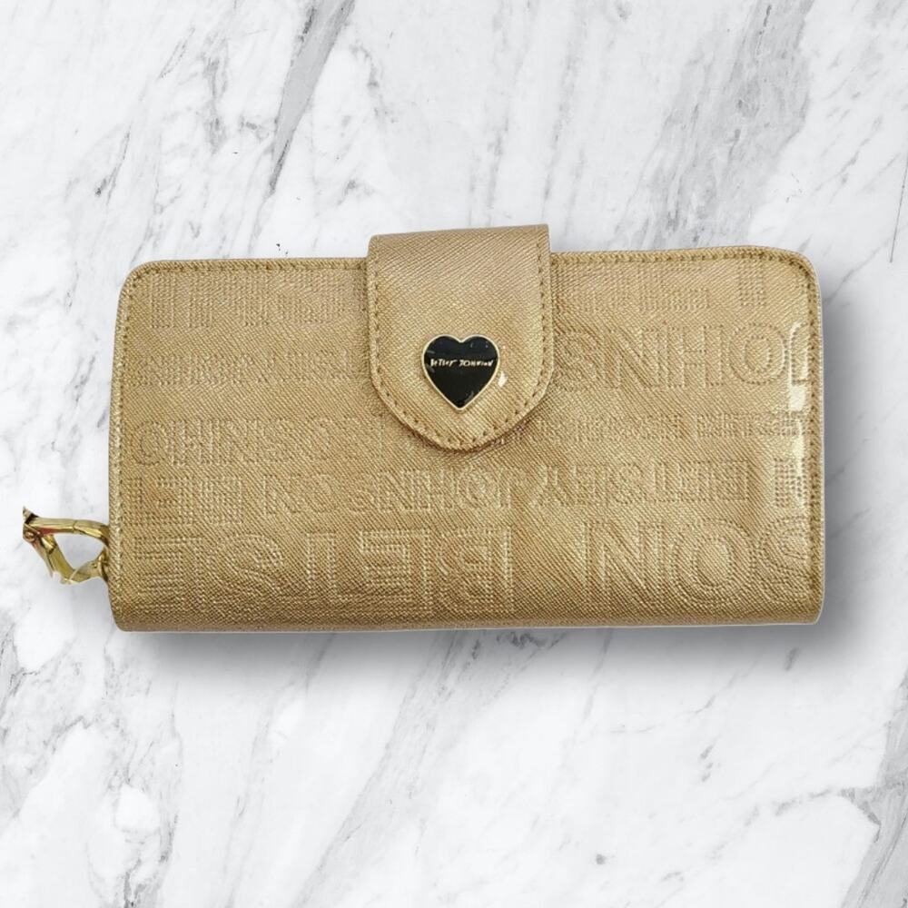 NWT Betsey Johnson Gold And Black Heart Wallet - Picture 12 of 12